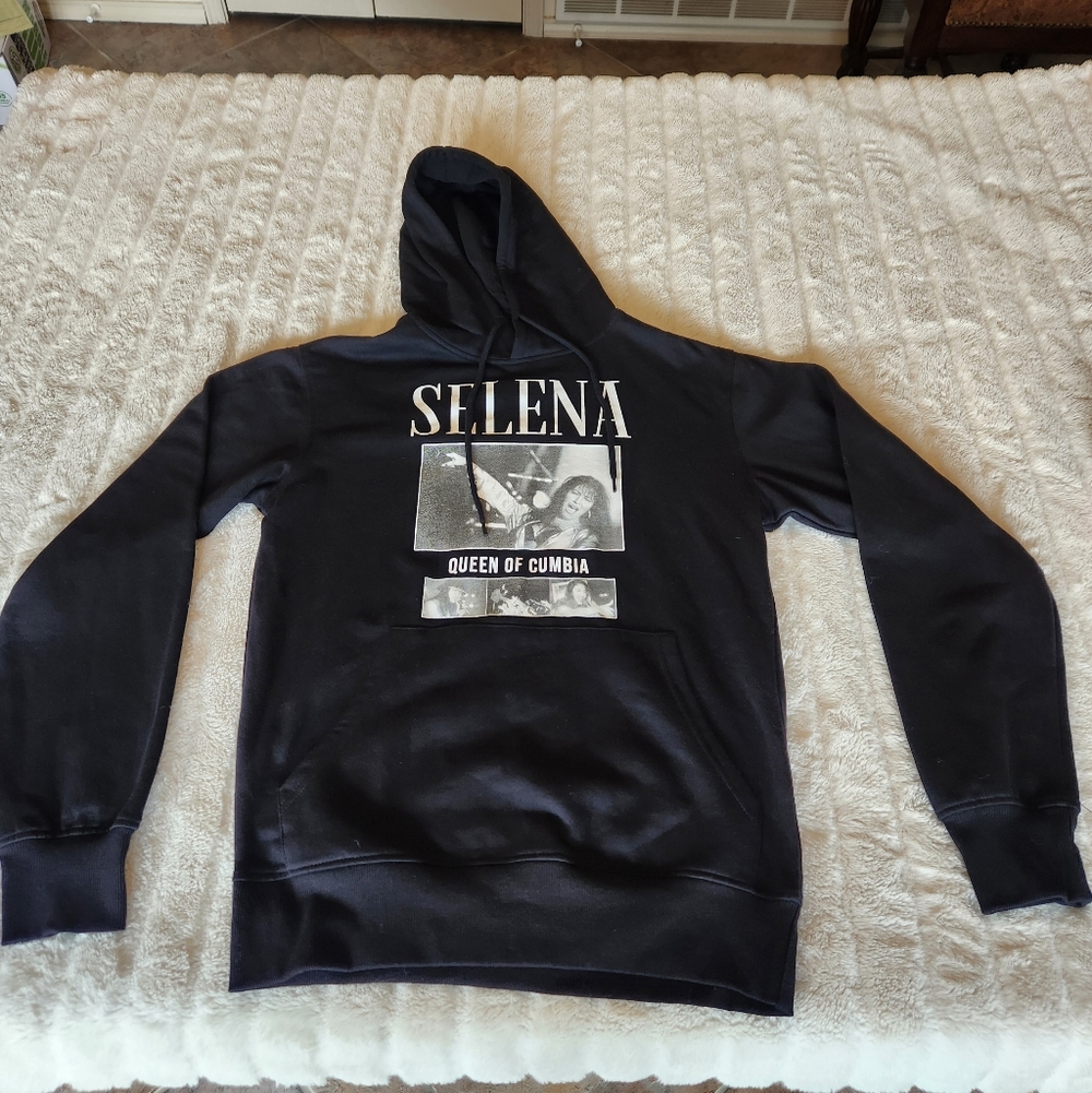 Official Selena Queen Of Cumbia Hoodie Small Black